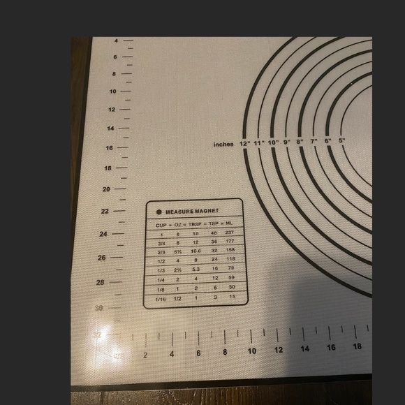 Silicone Baking Mat, Rolling Dough Pad Non-Slip Crease-Resistant Non-Stick - Picture 2 of 4